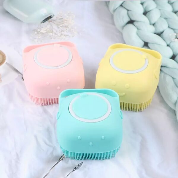 Baby Bath Brushes Child Remove Head Dirt Soft Deep Cleaning Brush Kids Refillable Liquid Shower Bathing Silica Gel Pad Brush